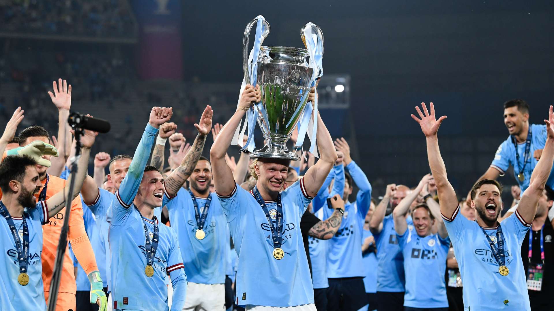 的主帅之一 的主帅之一